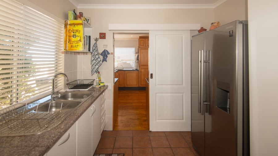 5 Bedroom Property for Sale in Hersham Western Cape